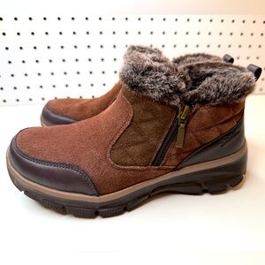 Skechers Women's Relaxed Fit: Easy Going - Girl Crush Ankle Boots Outdoor Size 7